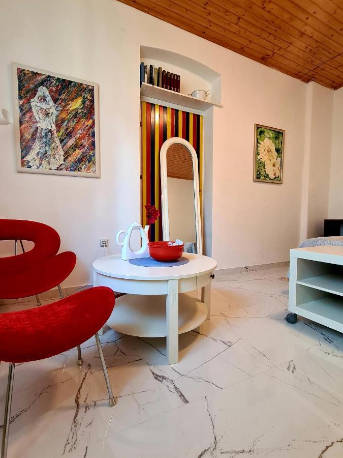 Yellow, Red & Blue Apartment Split Dış mekan fotoğraf